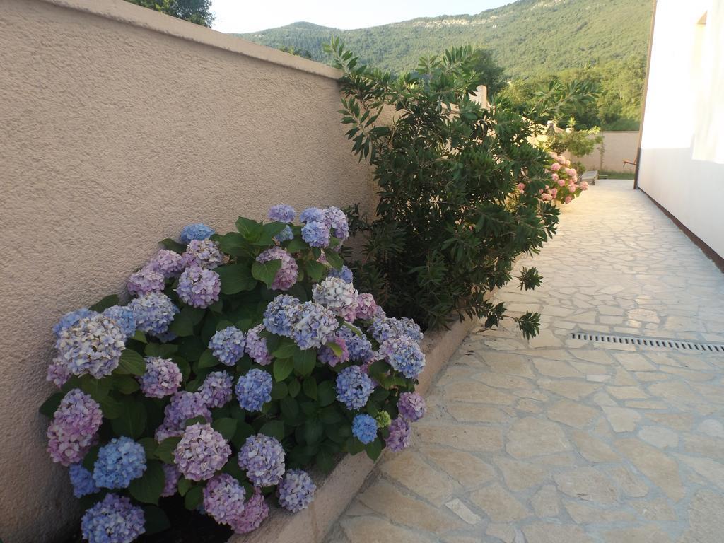 Apartmani Bulajic Τίβατ Εξωτερικό φωτογραφία
