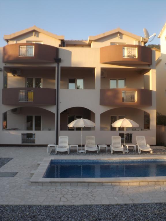 Apartmani Bulajic Τίβατ Εξωτερικό φωτογραφία