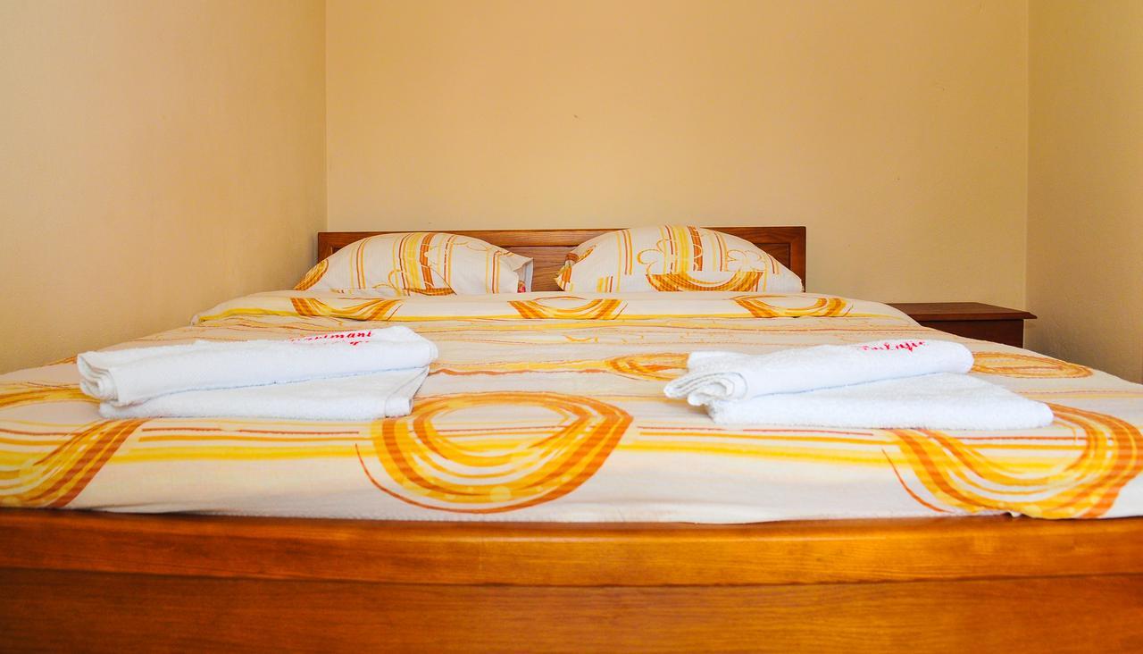 Apartmani Bulajic Τίβατ Εξωτερικό φωτογραφία