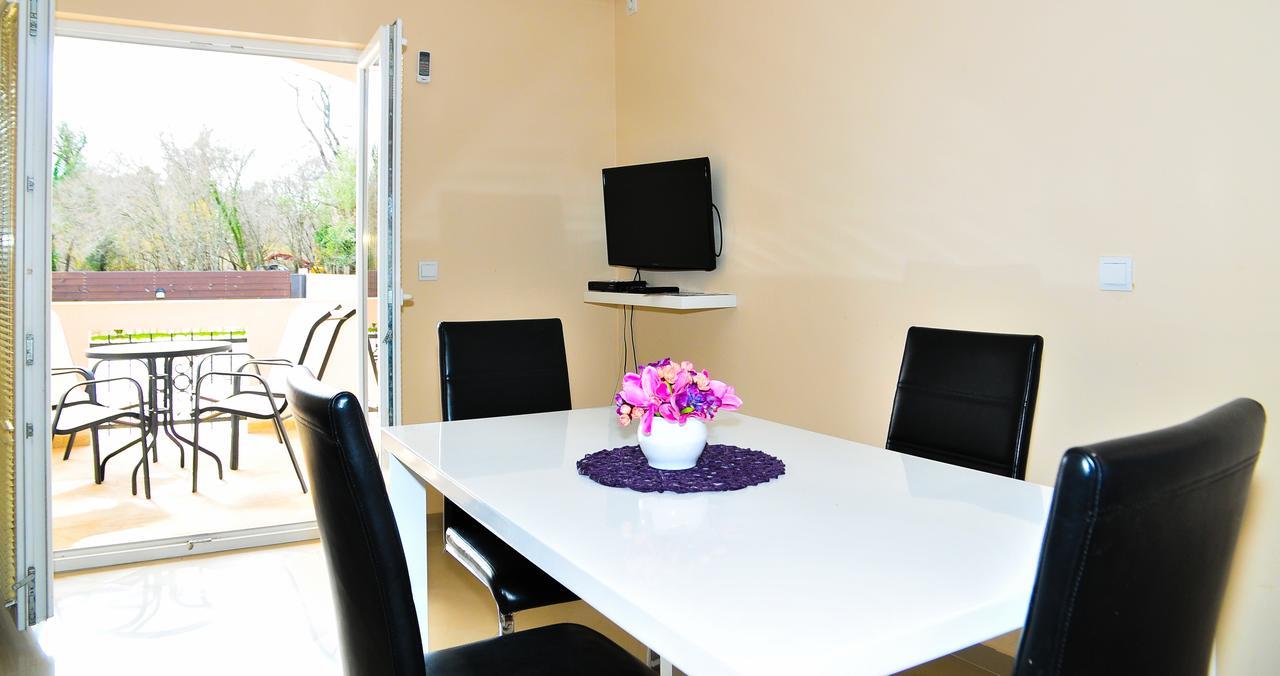 Apartmani Bulajic Τίβατ Εξωτερικό φωτογραφία