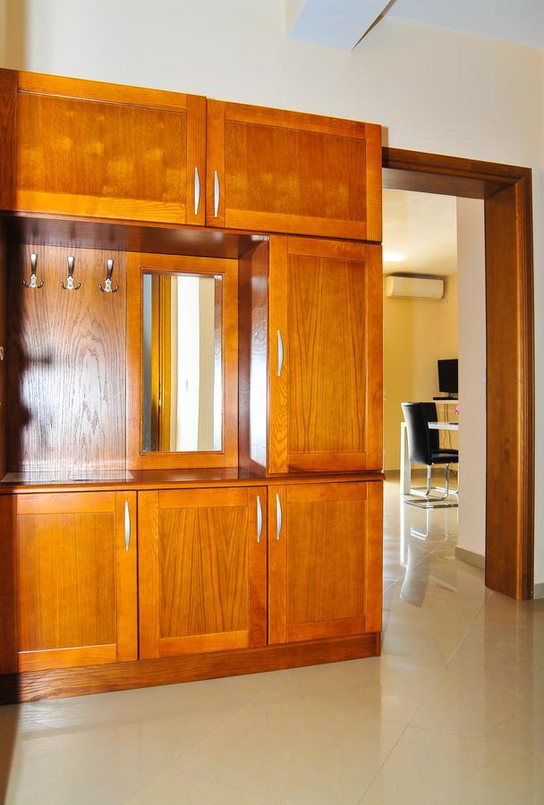 Apartmani Bulajic Τίβατ Εξωτερικό φωτογραφία